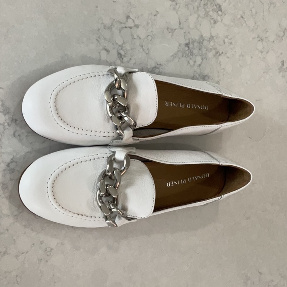 Donald Pliner Chain Detail White Loafer